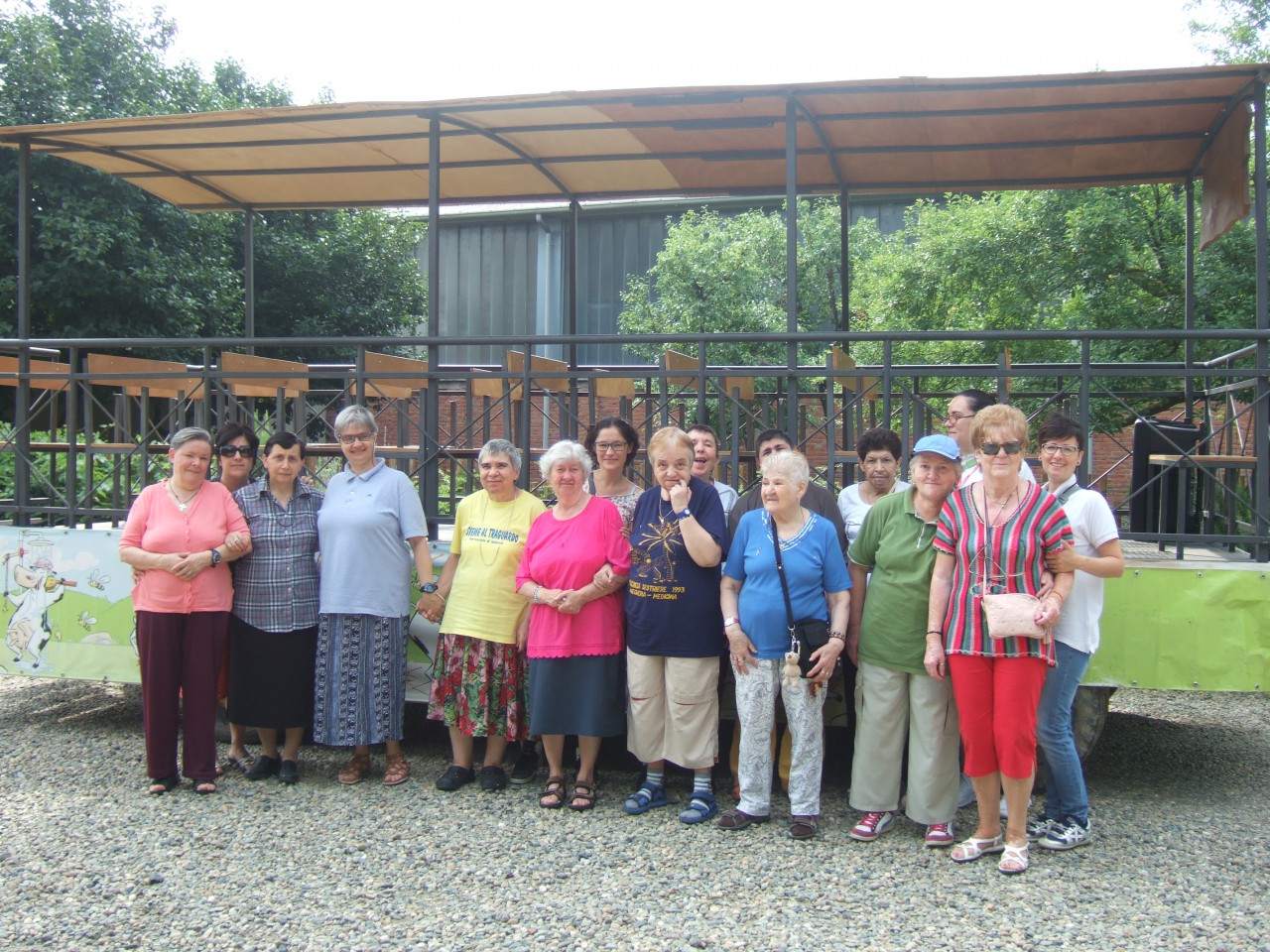 Le ospiti in visita alla fattoria didattica Pederbona